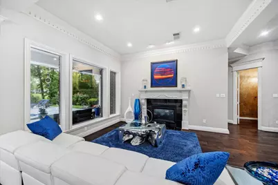 35 N Regent Oak, The Woodlands, TX 77381 - Photo 9