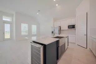 2911 Golden Isle Dr, Texas City, TX 77568 - Photo 11