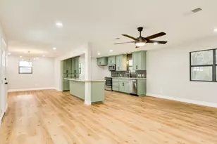 210 Cactus, Oyster Creek, TX 77541 - Photo 3