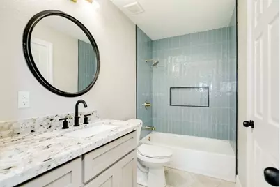 210 Cactus, Oyster Creek, TX 77541 - Photo 11