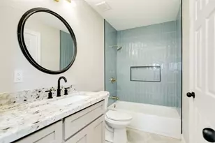 210 Cactus, Oyster Creek, TX 77541 - Photo 11