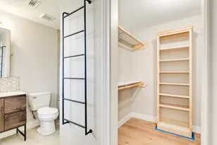 210 Cactus, Oyster Creek, TX 77541 - Photo 9