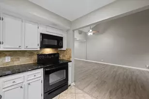 800 N San Jacinto, Conroe, TX 77301 - Photo 9
