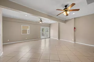 800 N San Jacinto, Conroe, TX 77301 - Photo 21