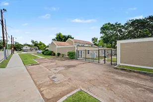 800 N San Jacinto, Conroe, TX 77301 - Photo 45