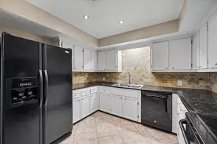 800 N San Jacinto, Conroe, TX 77301 - Photo 7