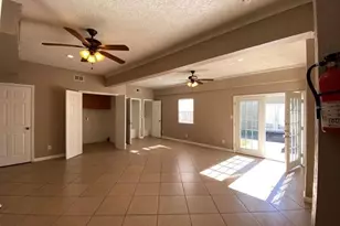 800 N San Jacinto, Conroe, TX 77301 - Photo 5