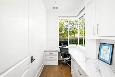 811 Creek Wood Way, Houston, TX 77024 - Photo 35