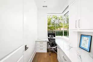 811 Creek Wood Way, Houston, TX 77024 - Photo 35