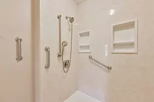 208 Live Oak Ln, Friendswood, TX 77546 - Photo 19