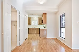 208 Live Oak Ln, Friendswood, TX 77546 - Photo 9