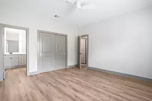 9909 Dipping Woods St, Houston, TX 77076 - Photo 11