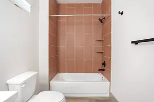 9909 Dipping Woods St, Houston, TX 77076 - Photo 9