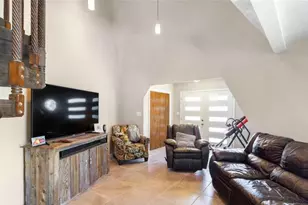 503 Rabbit Run Rd, Victoria, TX 77905 - Photo 7