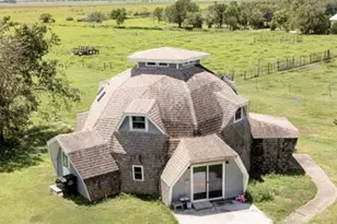 503 Rabbit Run Rd, Victoria, TX 77905 - Photo 1