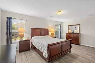 2623 Hawthorn Mill Ln, Houston, TX 77038 - Photo 9