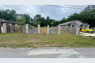 9016 Sherburne Street, Houston, TX 77016 - Photo 13