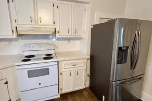 210 E Phillips St, Conroe, TX 77301 - Photo 11