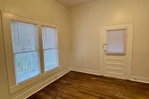 210 E Phillips St, Conroe, TX 77301 - Photo 21