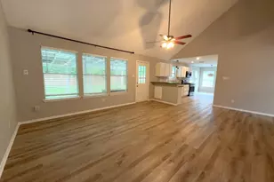 2106 Lexington Woods Dr, Spring, TX 77373 - Photo 5
