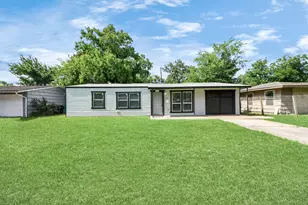 5738 Kenilwood Dr, Houston, TX 77033 - Photo 5