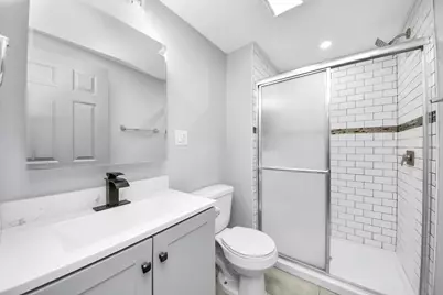 5738 Kenilwood Drive, Houston, TX 77033 - Photo 31