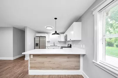 5738 Kenilwood Drive, Houston, TX 77033 - Photo 21