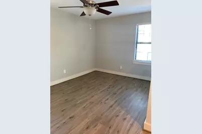 1210 Ave M Rear, Galveston, TX 77550 - Photo 9