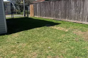 1210 Ave M Rear, Galveston, TX 77550 - Photo 17