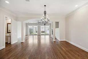 1321 Whispering Pines Dr, Houston, TX 77055 - Photo 5