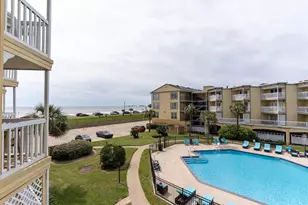 6300 Seawall Blvd, Galveston, TX 77551 - Photo 3