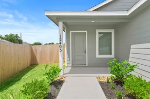 12403 Wild Strawberry Rd, Houston, TX 77038 - Photo 5