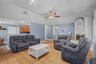 742 Sugar Hill Dr, La Porte, TX 77571 - Photo 7