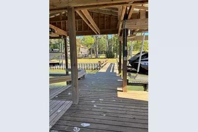 206 Bridgeway, Onalaska, TX 77360 - Photo 3