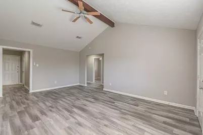 7135 Kings Drive, Baytown, TX 77521 - Photo 5