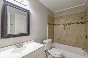 7135 Kings Dr, Baytown, TX 77521 - Photo 13