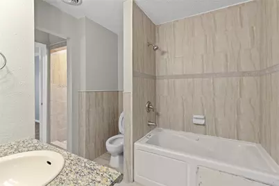 1901 S Voss Road #9, Houston, TX 77057 - Photo 13