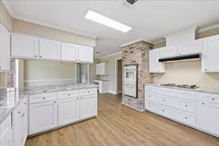 2201 Tall Oaks Dr, Orange, TX 77632 - Photo 11