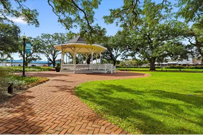 309 Waco Avenue, League City, TX 77573 - Photo 5