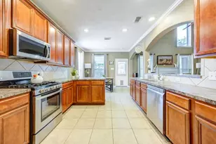 21819 Hannover Village Dr, Spring, TX 77388 - Photo 17