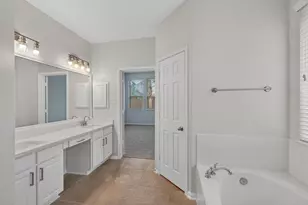 22 Frontera Cir, The Woodlands, TX 77382 - Photo 29