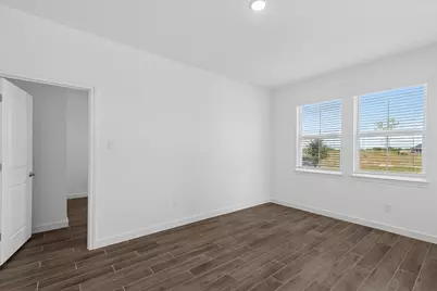 12114 Old Fashion Circle, Mont Belvieu, TX 77535 - Photo 5