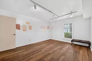 359 N Post Oak Ln, Houston, TX 77024 - Photo 25