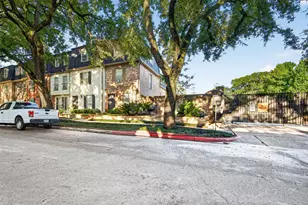 359 N Post Oak Ln, Houston, TX 77024 - Photo 31