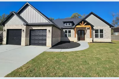 811 Overbrook Drive, Huntsville, TX 77340 - Photo 1