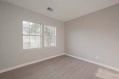 8304 Darien Street, Houston, TX 77028 - Photo 9