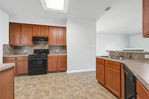 1827 Macondray Dr, Humble, TX 77396 - Photo 11