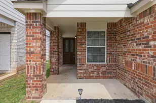 25387 Grotto Falls Ln, Porter, TX 77365 - Photo 3