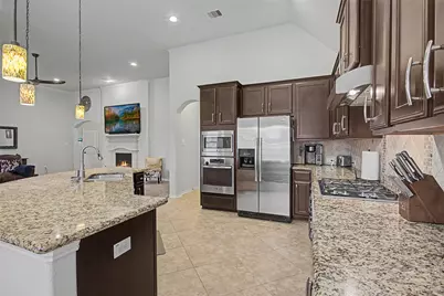 1705 Coral Cliff Drive, Dickinson, TX 77539 - Photo 13