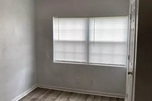 5237 Carmen St, Houston, TX 77033 - Photo 19